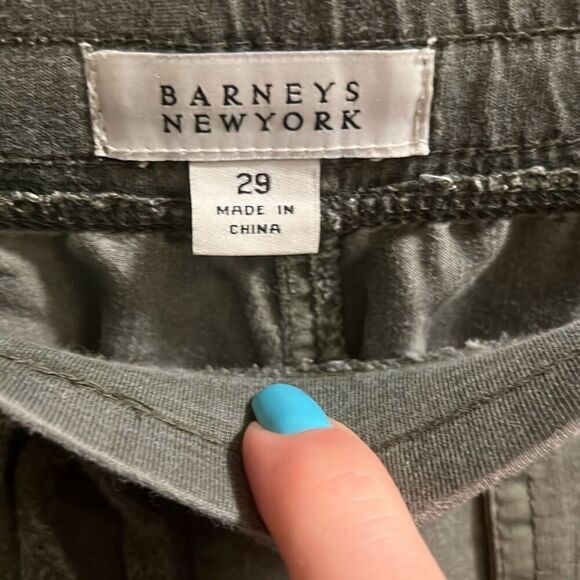 ✨Barneys New York Olive Green Rio Sz 29 Joggers✨ - Picture 5 of 8